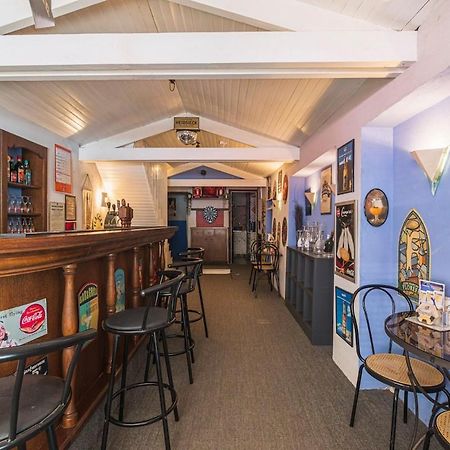 Bar A Bulles - Ancien Comptoir Transforme Villa Reims Exterior photo
